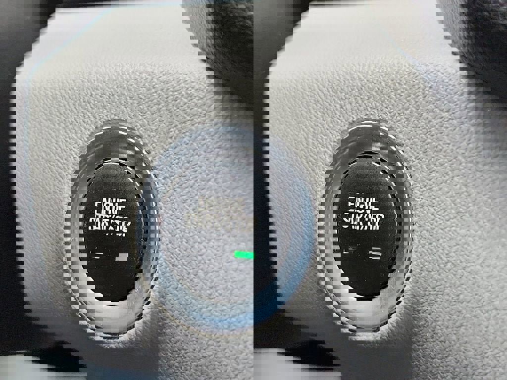 Used 2023 GMC Terrain SLE w/ Driver Convenience Package image 27