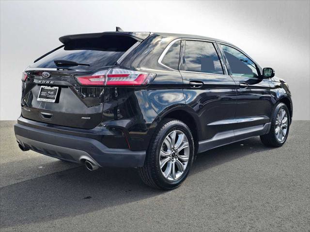 Used 2024 Ford Edge Titanium image 3