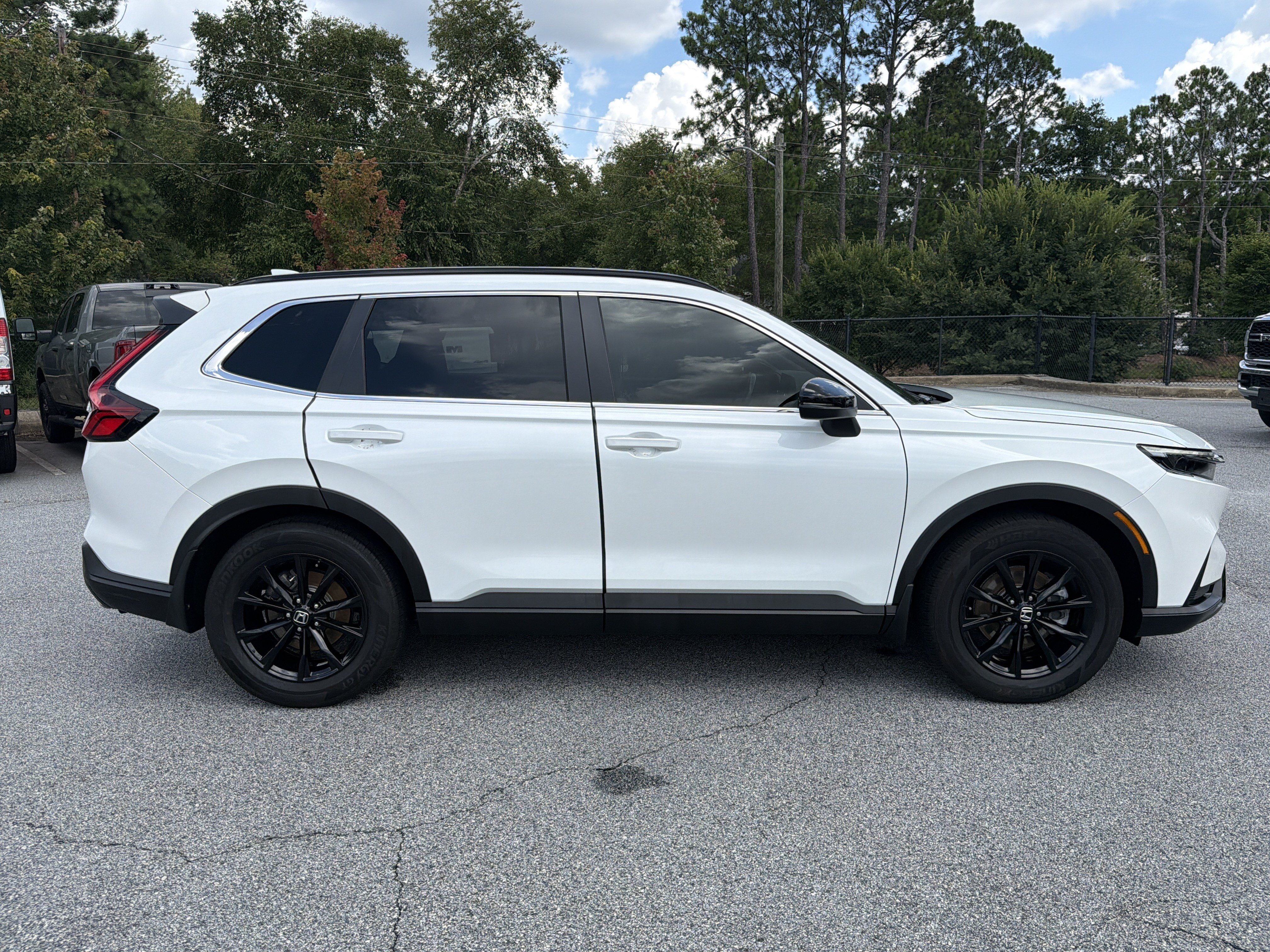 Used 2023 Honda CR-V Sport image 9