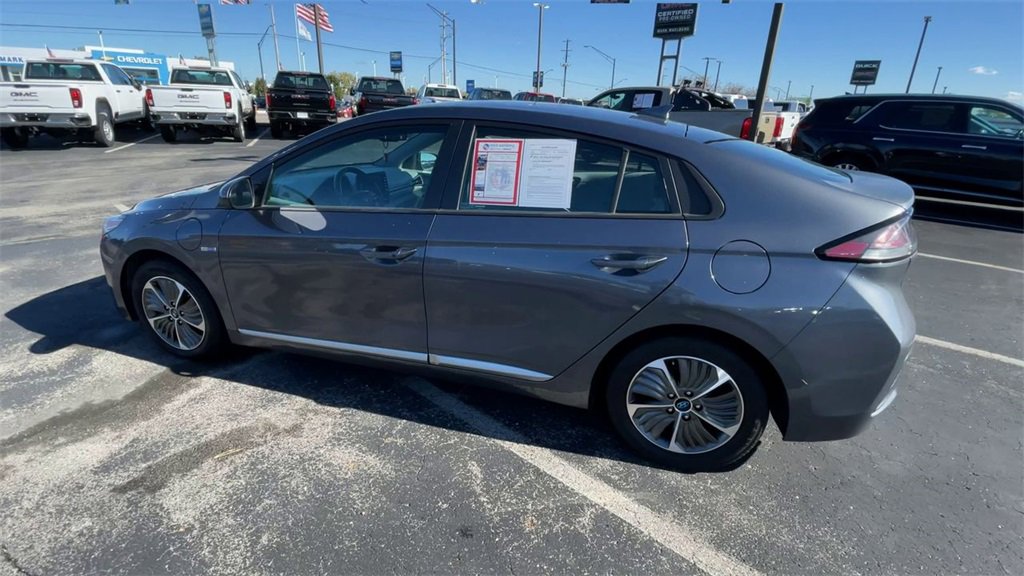 Used 2020 Hyundai Ioniq SE image 7