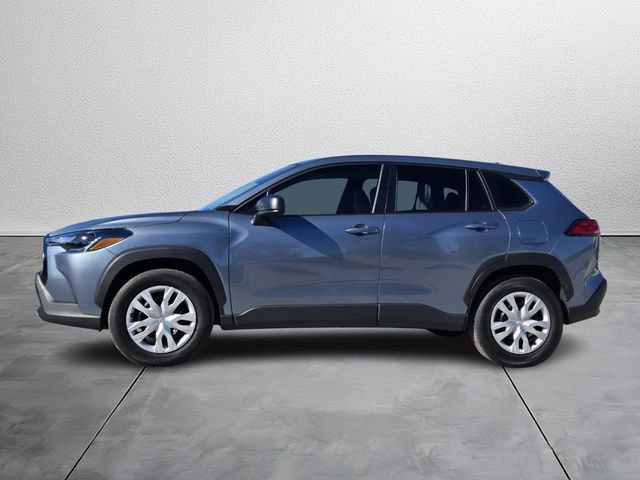 Used 2024 Toyota Corolla Cross L image 2