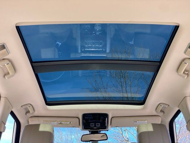 Used 2015 Land Rover Range Rover HSE image 44