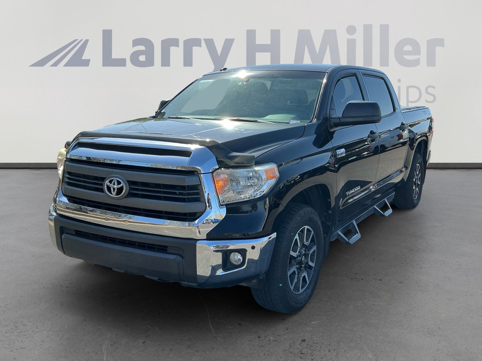 Used 2017 Toyota Tundra SR5 w/ TRD Off Road Package image 1