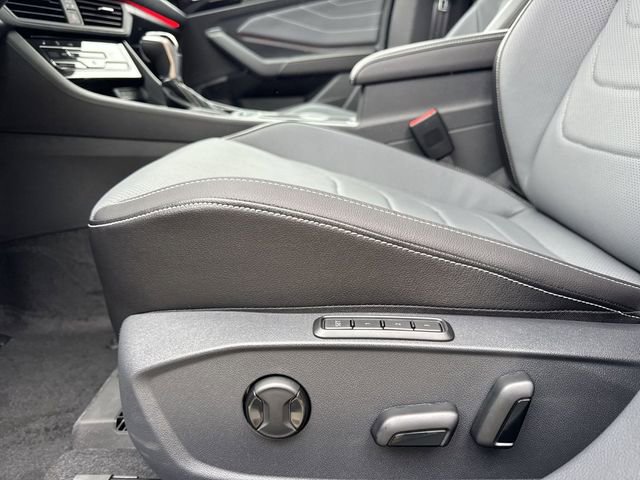 New 2026 Volkswagen Jetta SEL FWD image 12