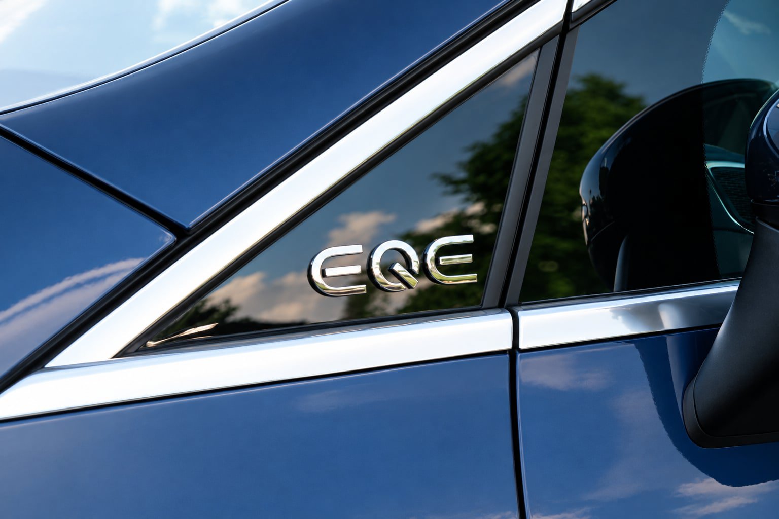 Used 2025 Mercedes-Benz EQE 350+ SUV image 24