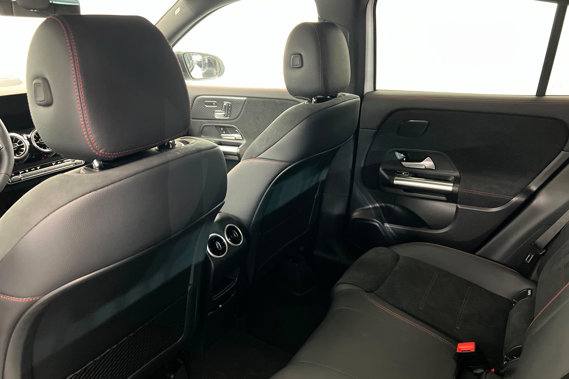 New 2026 Mercedes-Benz GLA 250 4MATIC image 19