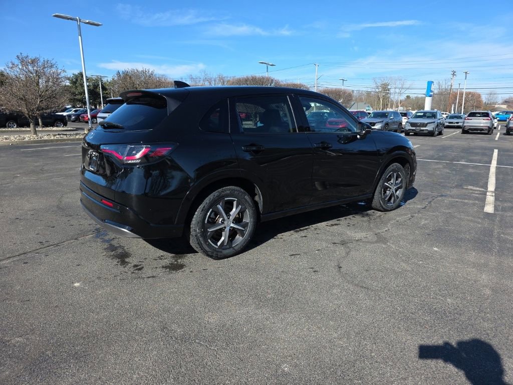 Used 2023 Honda HR-V EX-L image 7