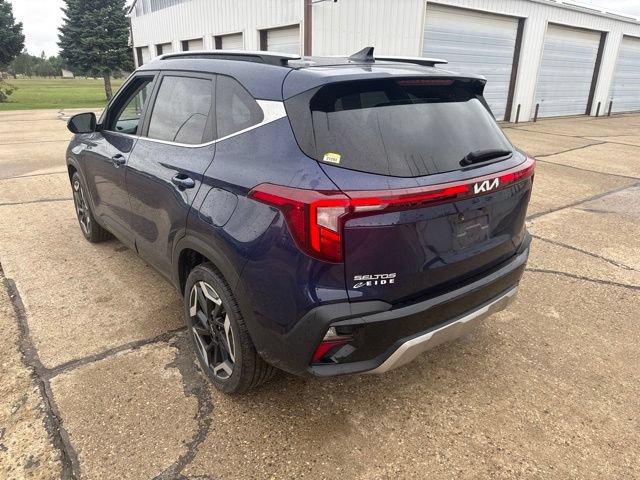 Used 2024 Kia Seltos SX w/ SX Sunroof Package AWD/4WD image 8