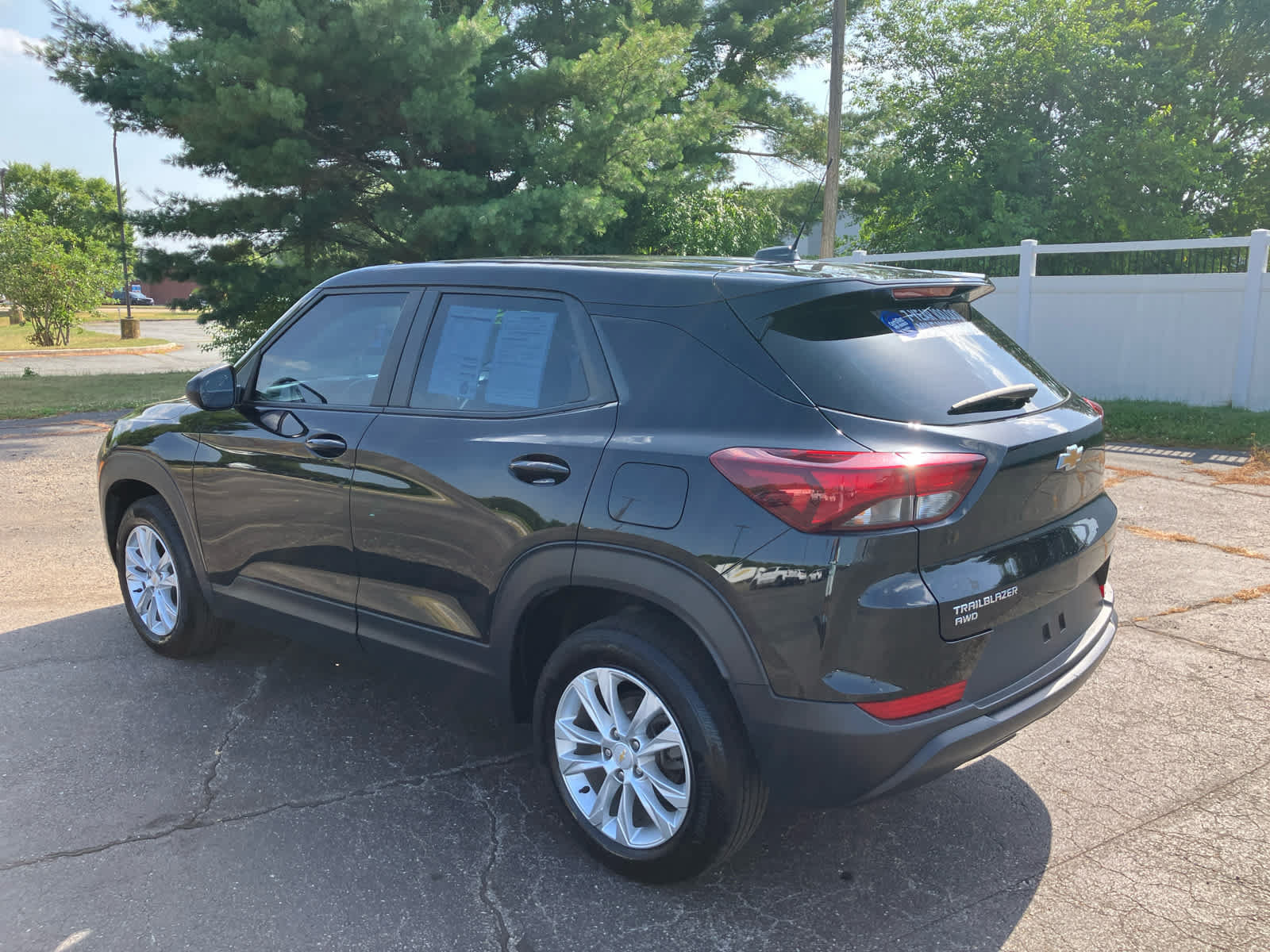 Used 2023 Chevrolet TrailBlazer LS AWD/4WD image 4