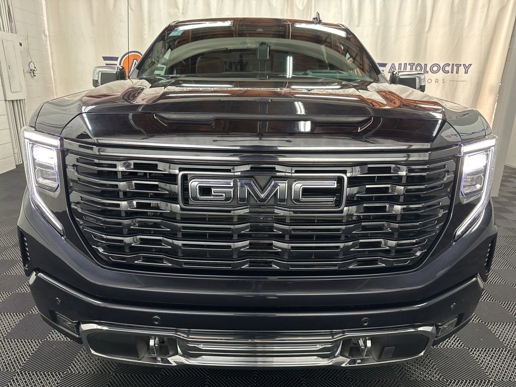 Used 2024 GMC Sierra 1500 Denali Ultimate image 3