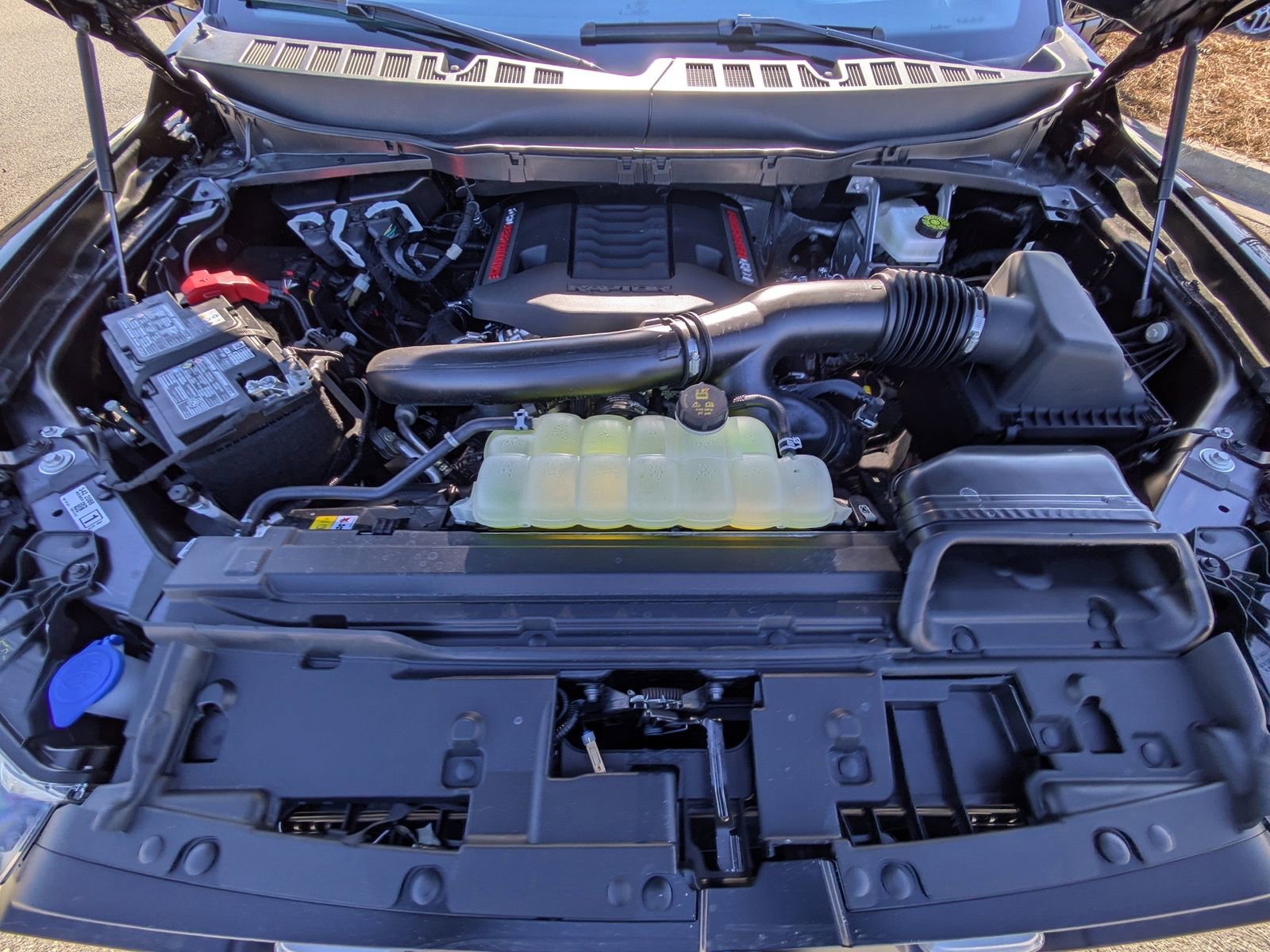 New 2025 Ford F150 Raptor AWD/4WD image 13