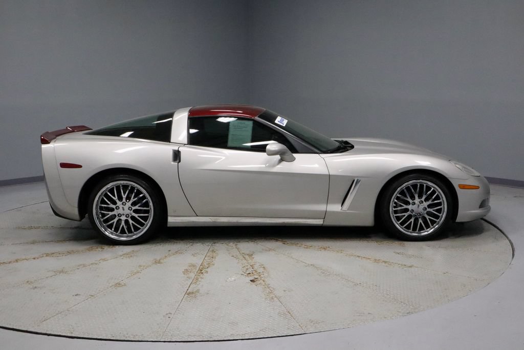Used 2007 Chevrolet Corvette Coupe w/ Preferred Equipment Group RWD image 10