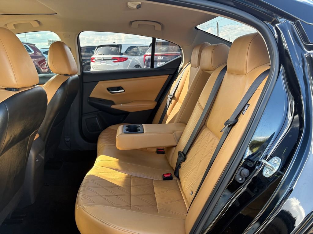 Used 2023 Nissan Sentra SV w/ SV Premium Package image 15