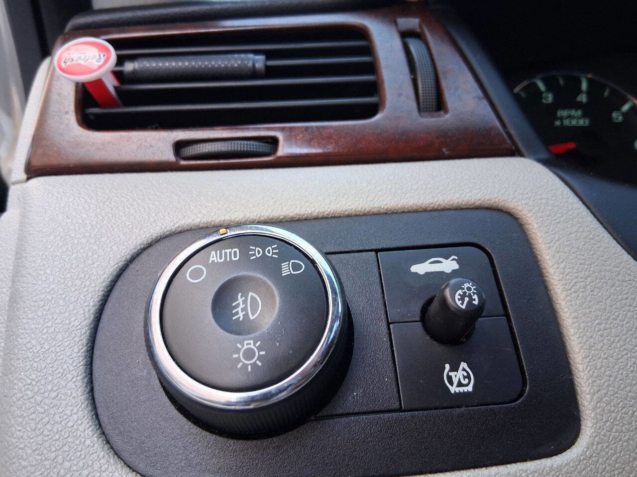 Used 2006 Chevrolet Impala LT image 17