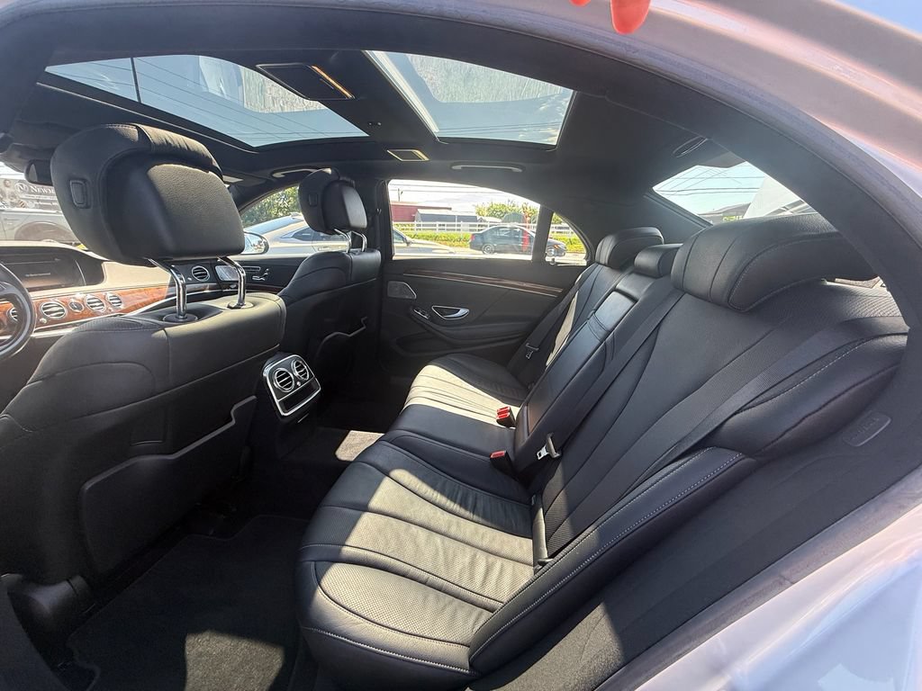 Used 2014 Mercedes-Benz S 550 Sedan image 19