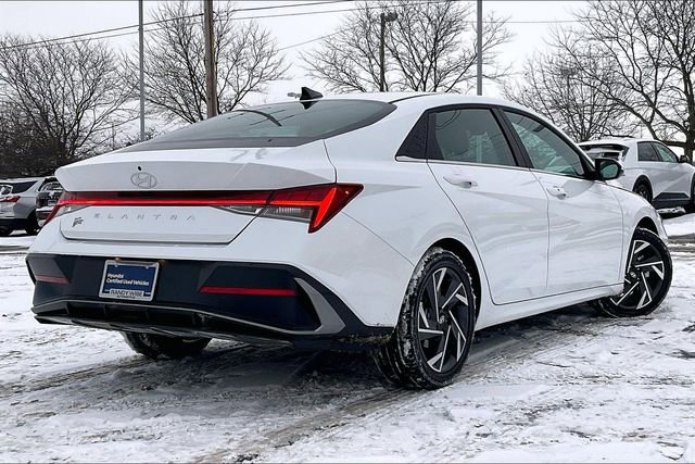 Certified 2025 Hyundai Elantra SEL image 13