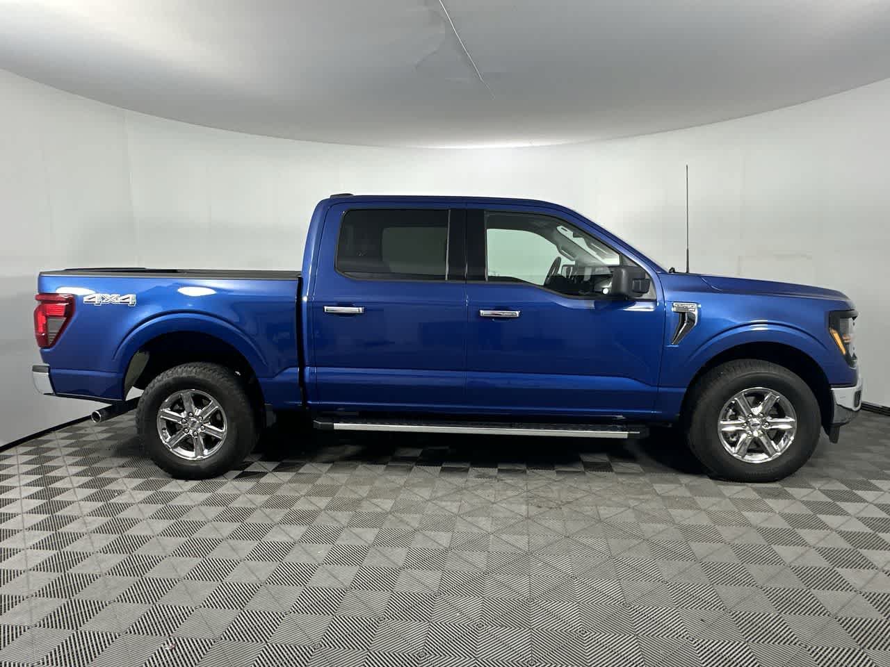 Used 2025 Ford F150 XLT w/ Equipment Group 301A Standard AWD/4WD image 9