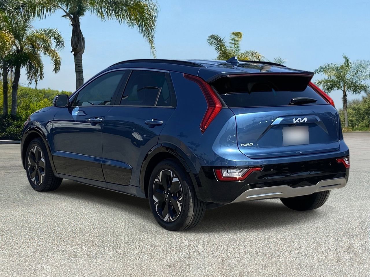 Used 2023 Kia Niro Wave FWD image 3