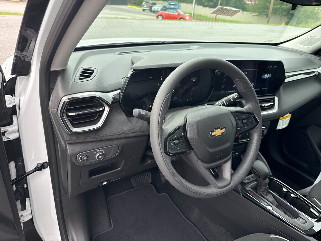 New 2026 Chevrolet TrailBlazer LS w/ LS Convenience Package FWD image 22