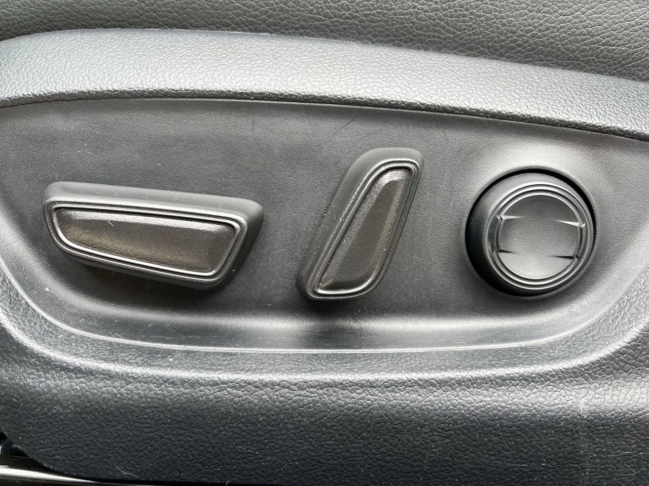 Used 2024 Toyota Camry XSE FWD image 23