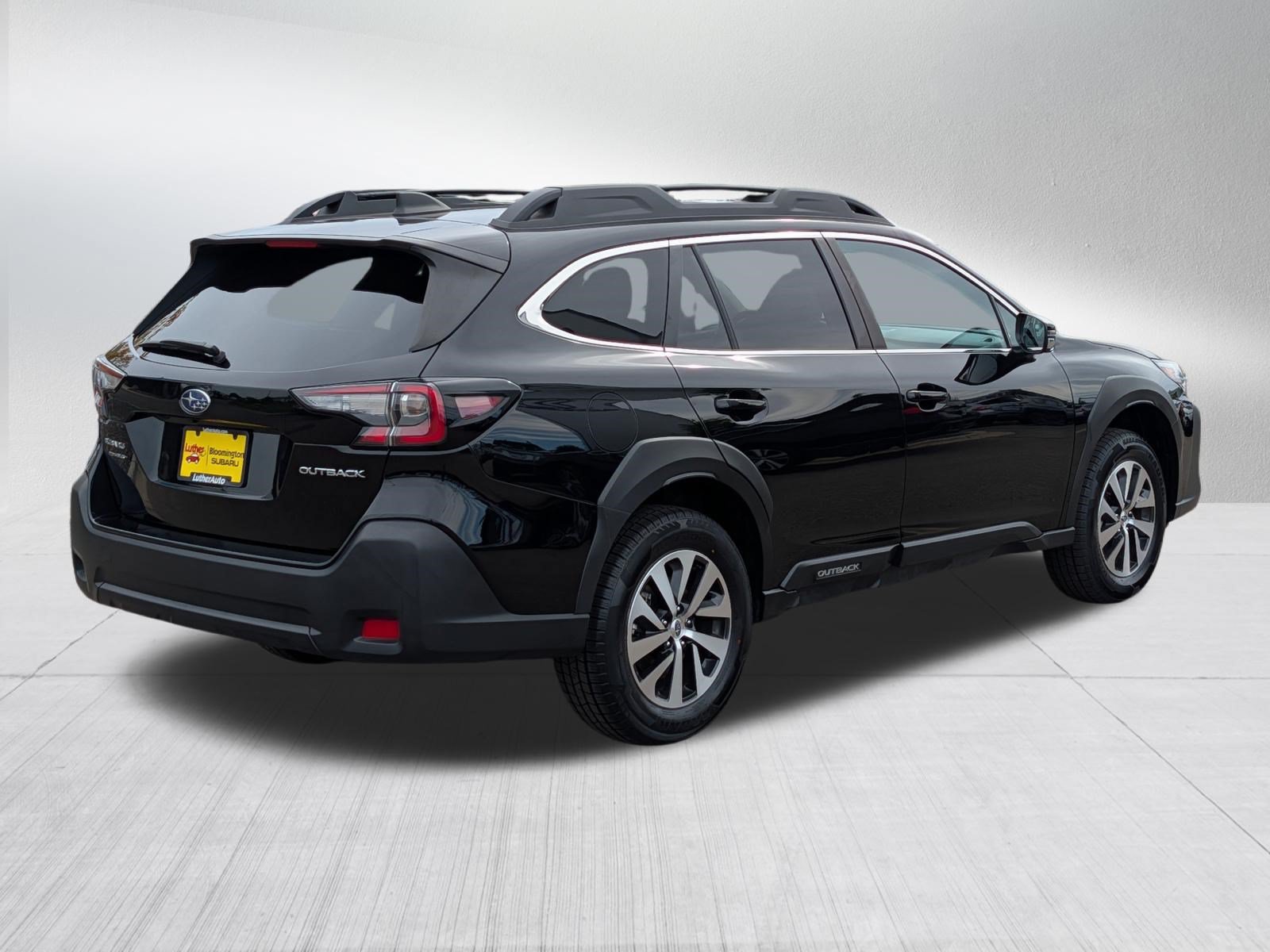Certified 2025 Subaru Outback Premium AWD/4WD image 7