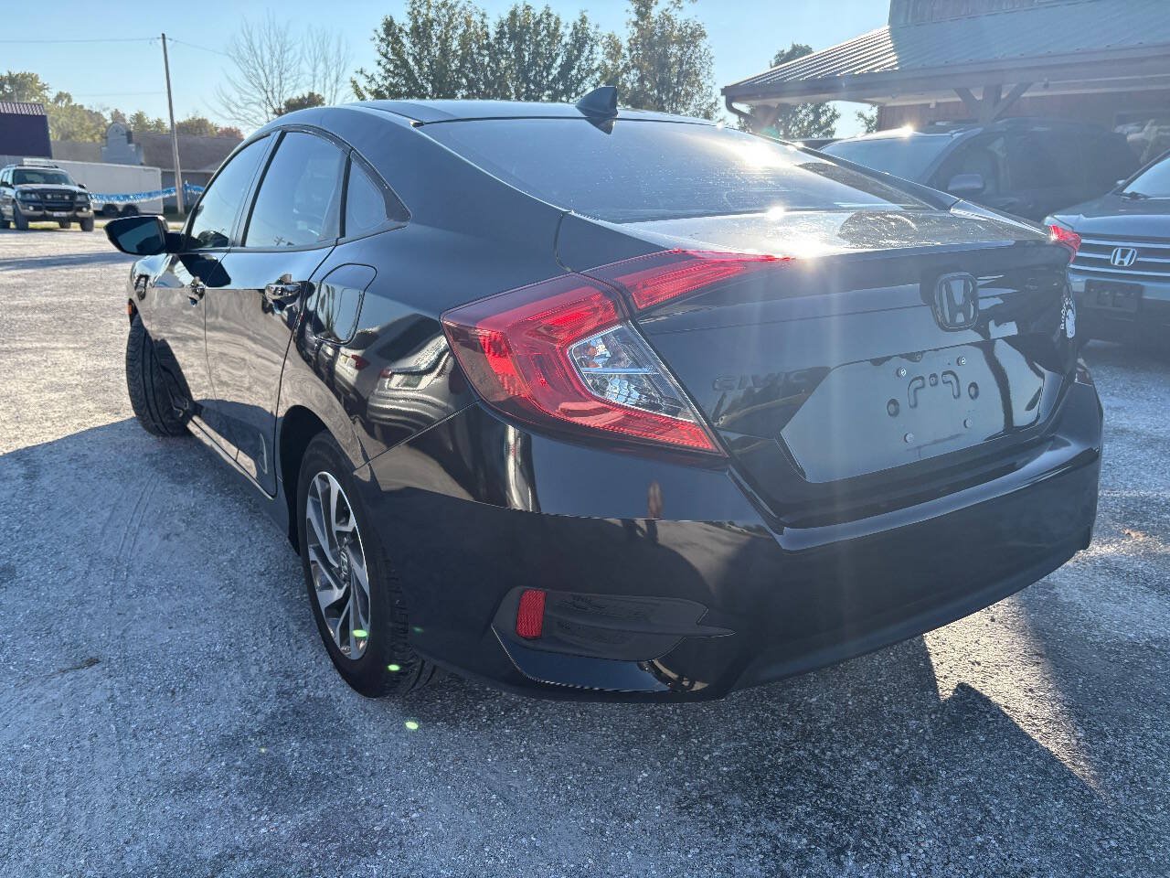 Used 2018 Honda Civic EX image 5