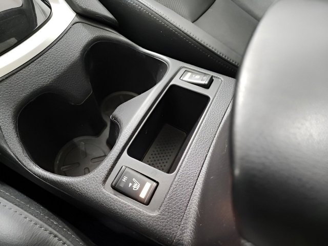 Used 2015 Nissan Rogue SL w/ SL Premium Package image 35