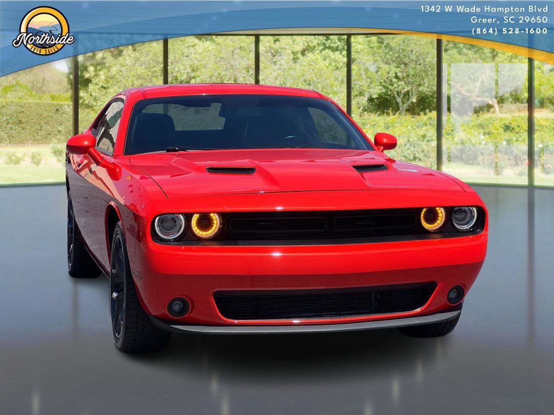 Used 2020 Dodge Challenger SXT w/ Plus Package RWD image 6
