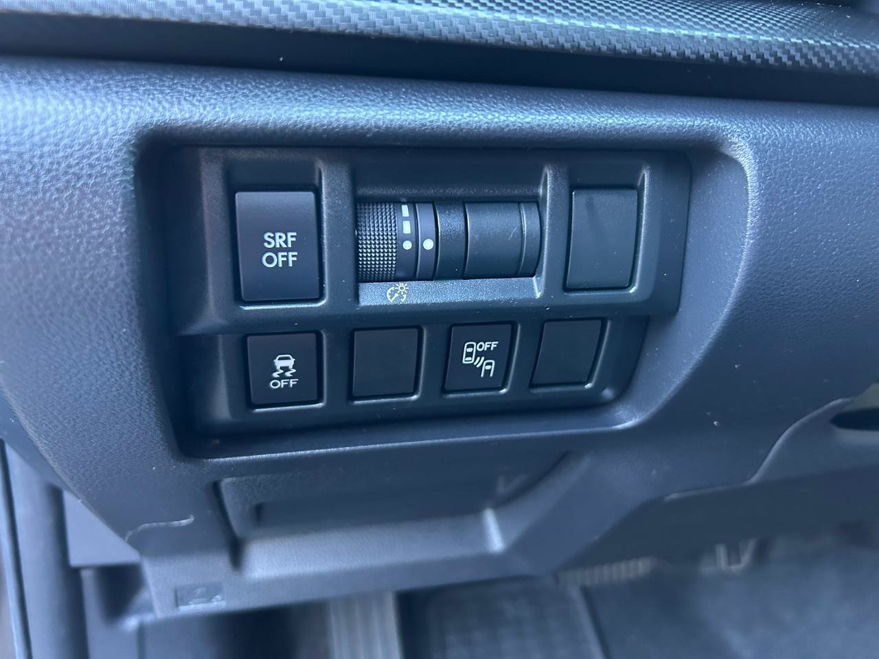 Used 2019 Subaru Crosstrek 2.0i Premium w/ Eyesight System AWD/4WD image 10