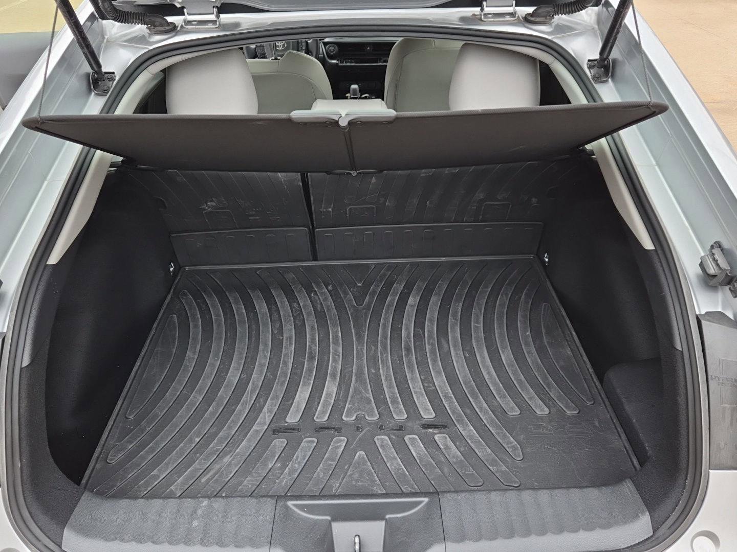 Used 2026 Toyota Prius XLE image 6
