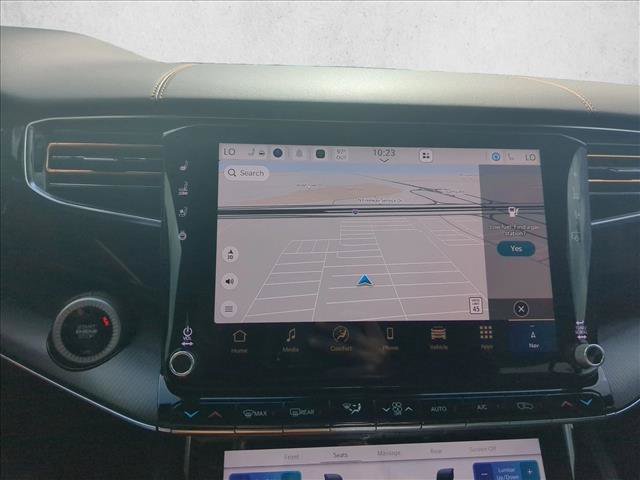 New 2026 Jeep Grand Wagoneer Summit AWD/4WD image 14