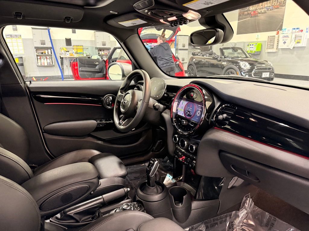 Certified 2023 MINI Cooper S image 29