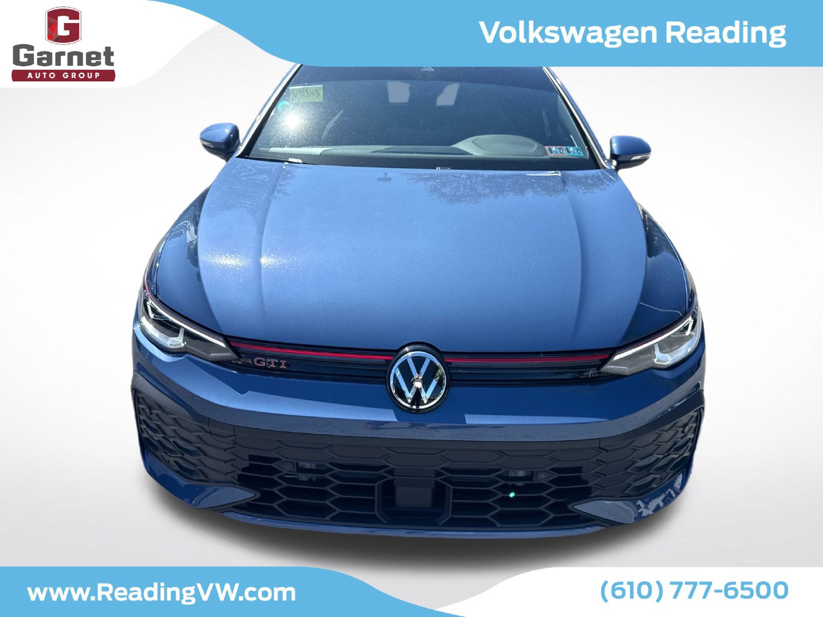 Used 2025 Volkswagen GTI SE FWD image 8