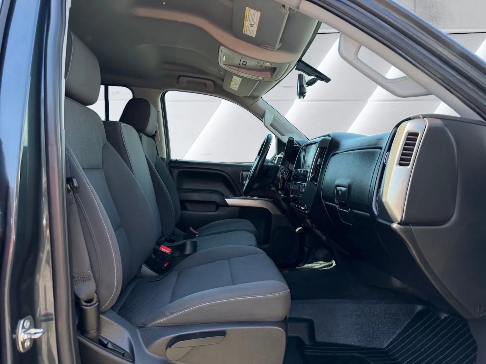 Used 2018 Chevrolet Silverado 1500 LT w/ All Star Edition RWD image 10