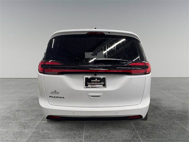 New 2026 Chrysler Pacifica Select image 22