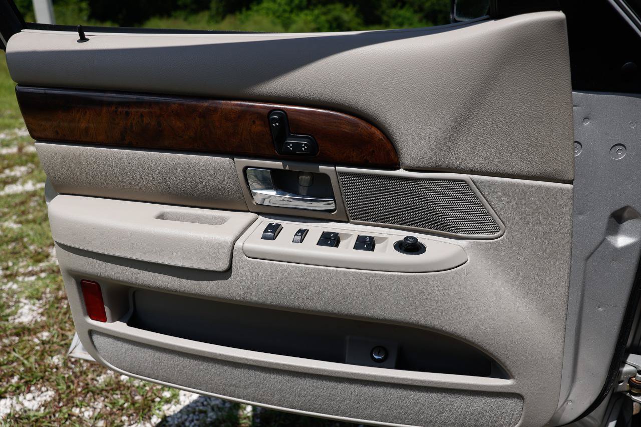Used 2009 Mercury Grand Marquis LS RWD image 33