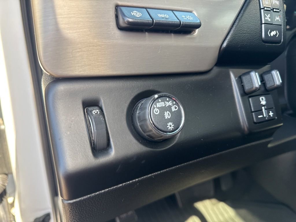 Used 2020 GMC Yukon Denali w/ Open Road Package image 23