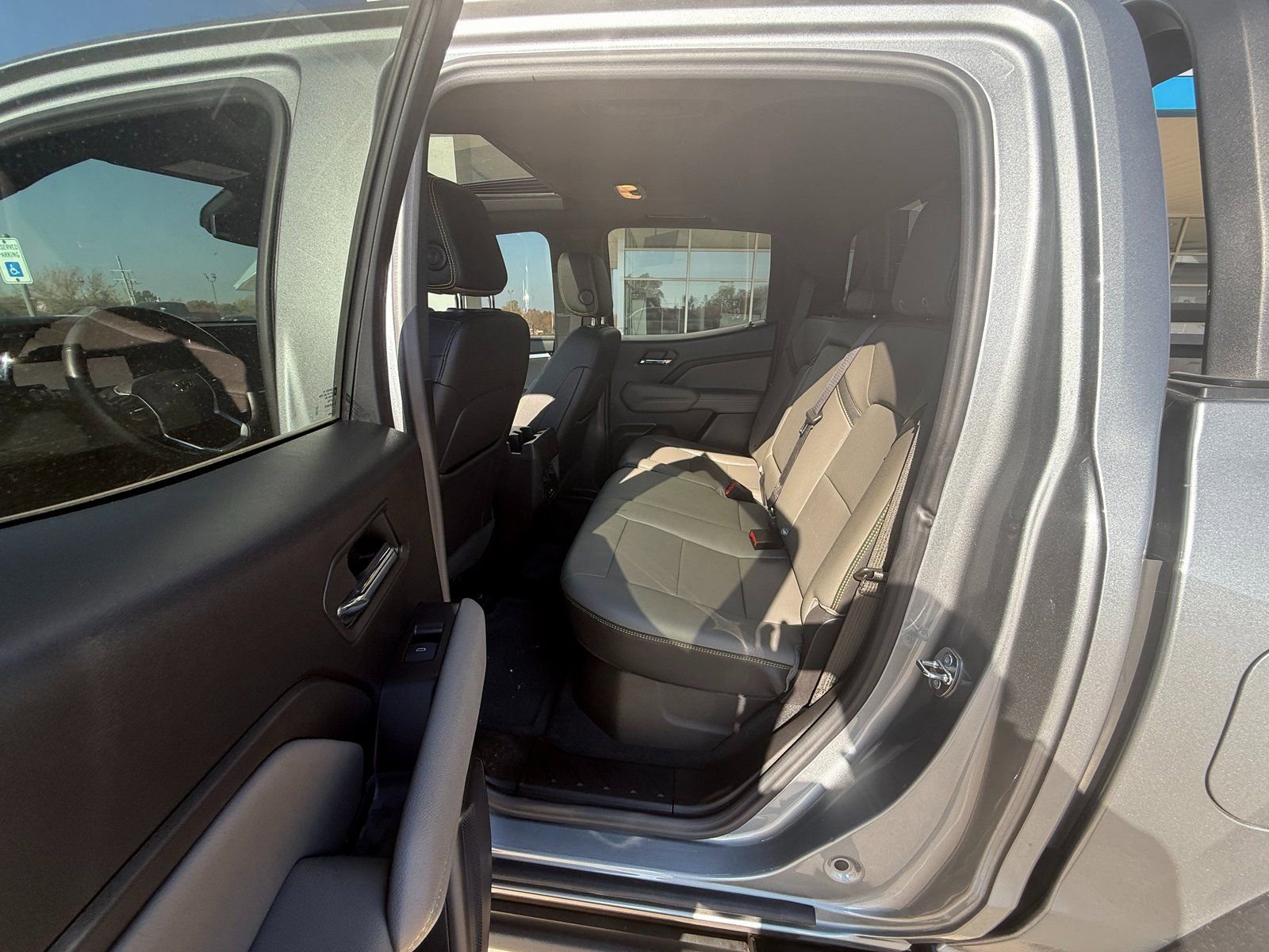 Used 2023 Chevrolet Colorado ZR2 w/ Desert Boss Special Edition AWD/4WD image 13