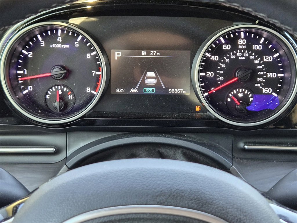 Used 2023 Kia Carnival EX image 14