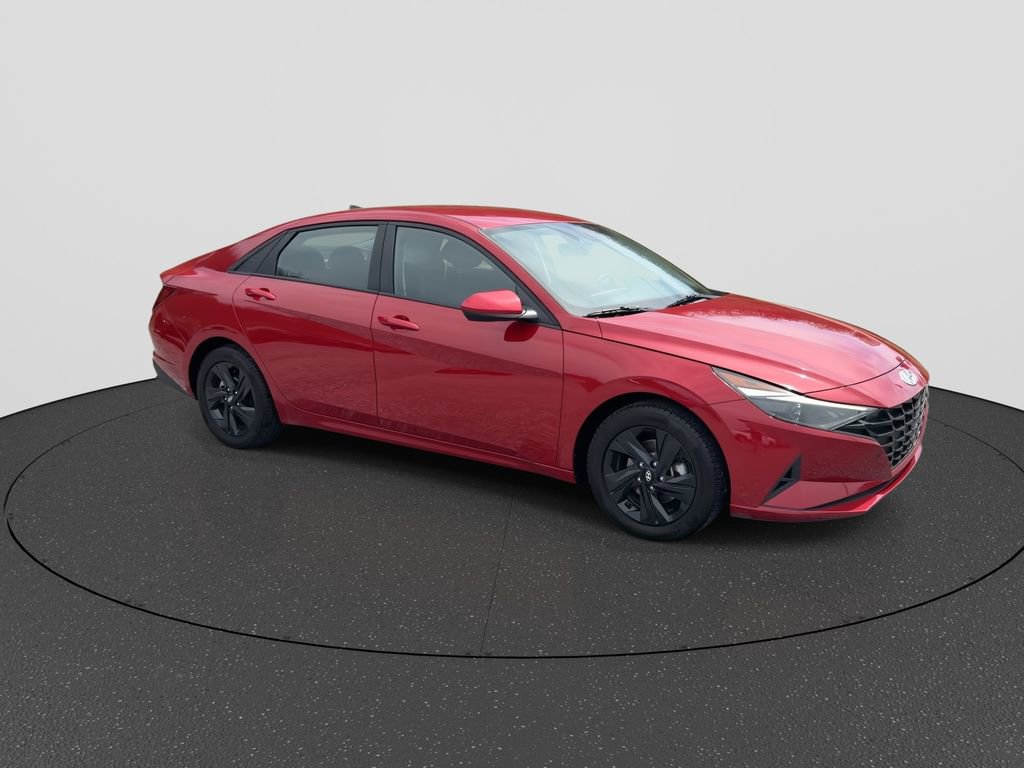 Certified 2023 Hyundai Elantra SEL FWD image 2