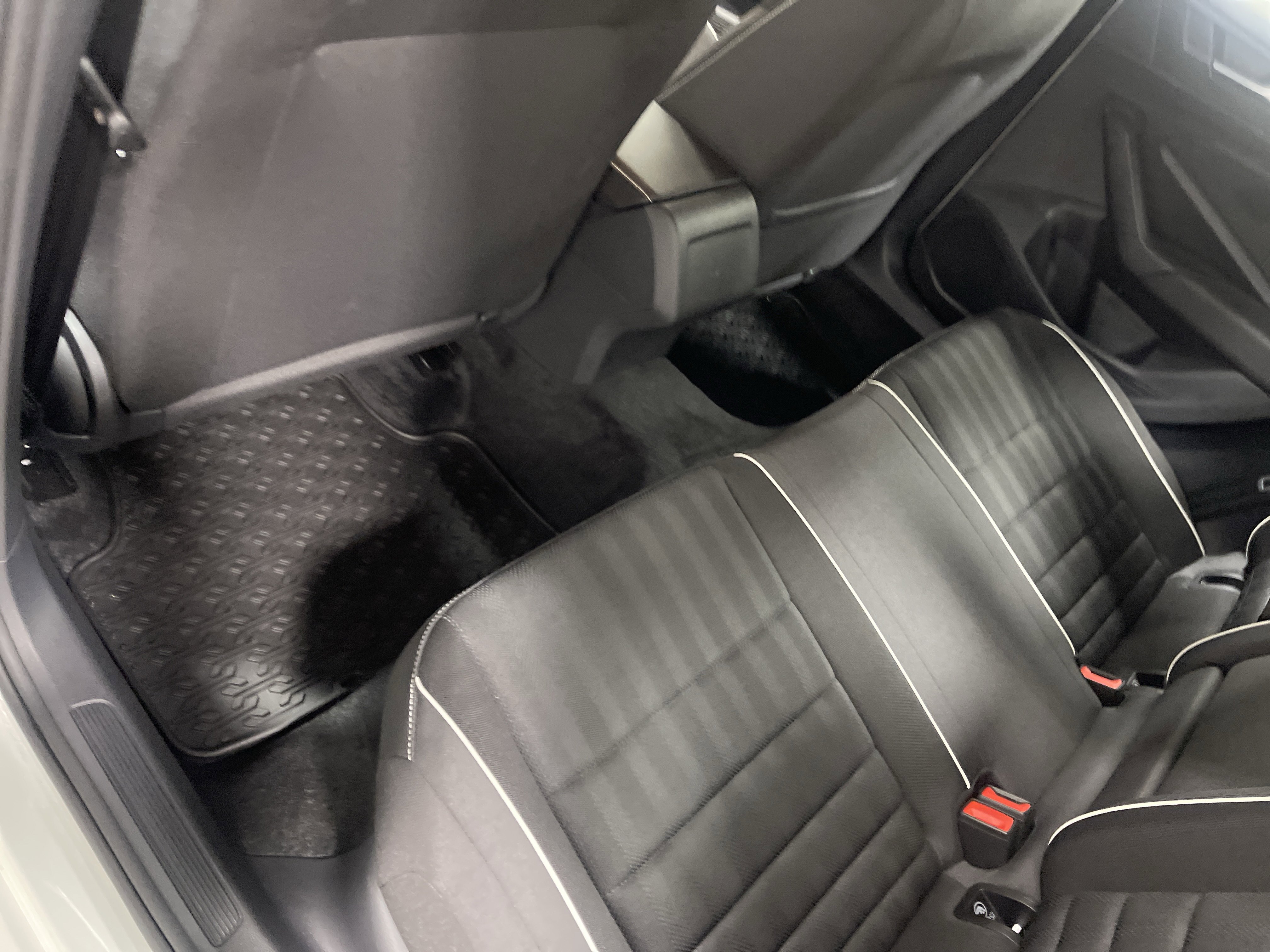 Used 2024 Volkswagen Jetta Sport image 17