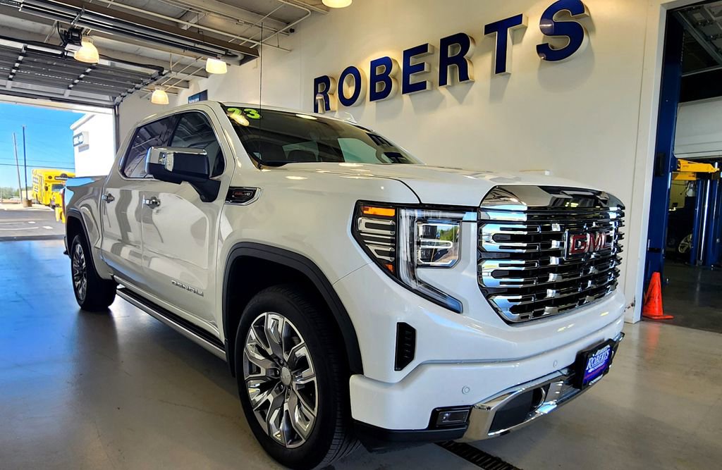 Used 2023 GMC Sierra 1500 Denali w/ Denali Reserve Package image 2