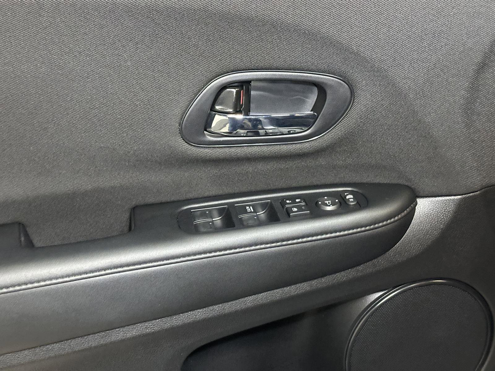 Certified 2022 Honda HR-V Sport image 21