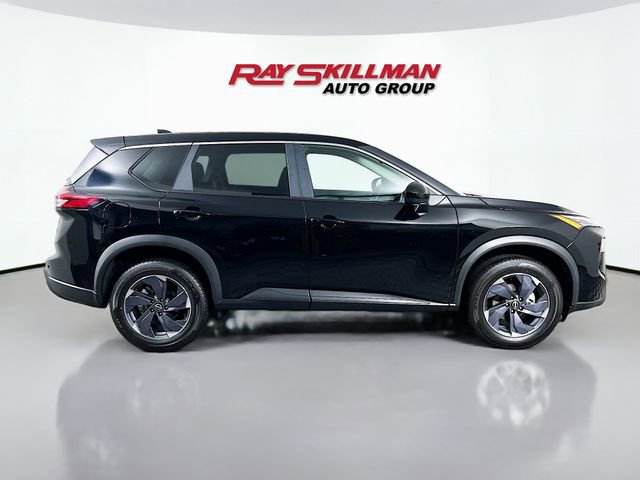 Used 2025 Nissan Rogue SV image 8