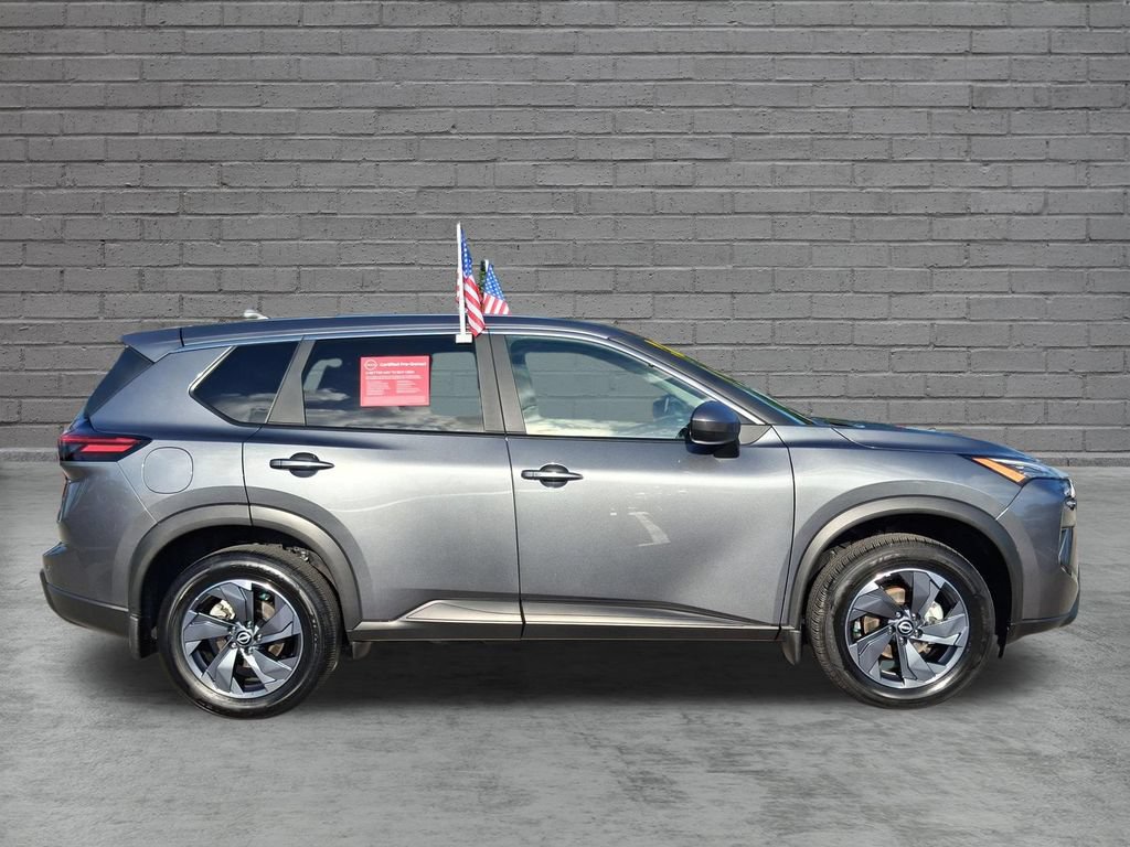 Used 2026 Nissan Rogue SV FWD image 13
