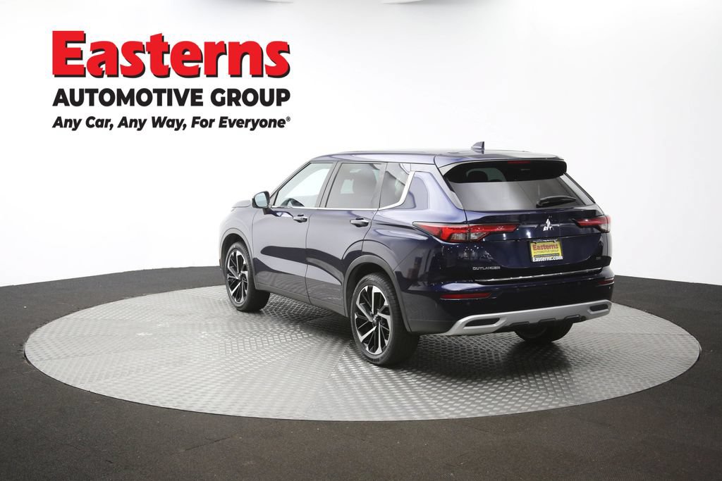 Used 2023 Mitsubishi Outlander SE AWD/4WD image 65