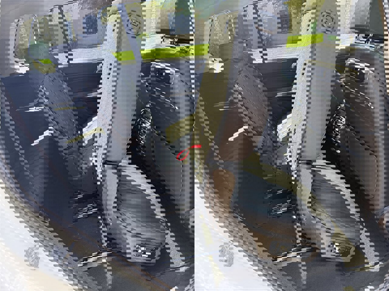 Used 2023 BMW X7 xDrive40i w/ Premium Package image 22