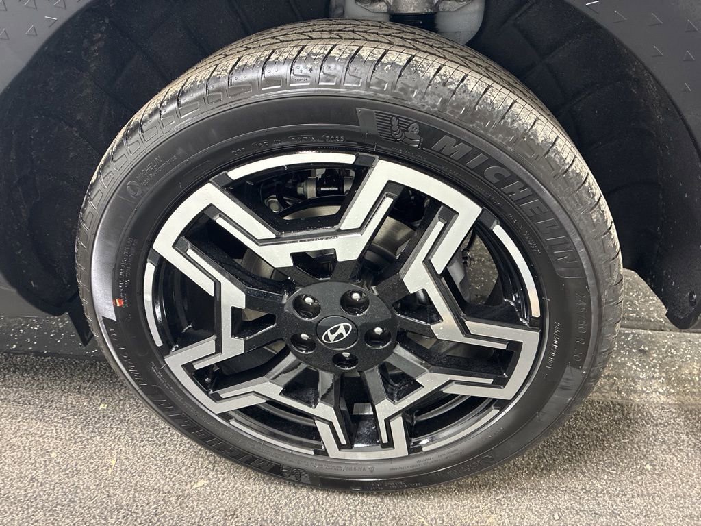 New 2026 Hyundai Santa Cruz Limited image 9