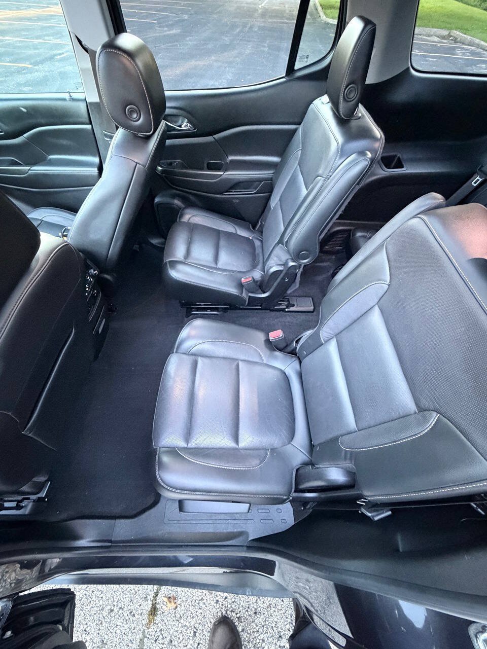 Used 2017 GMC Acadia SLT w/ LPO, Floor Liner Package AWD/4WD image 37