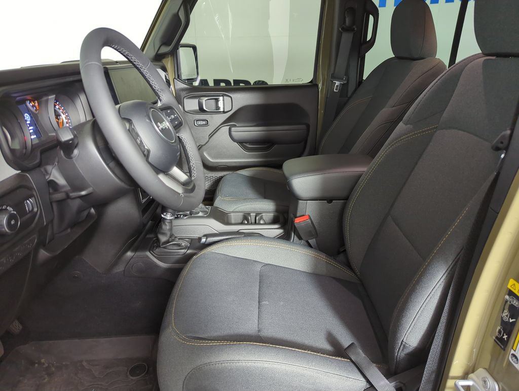 Used 2026 Jeep Wrangler Unlimited Sport AWD/4WD image 7